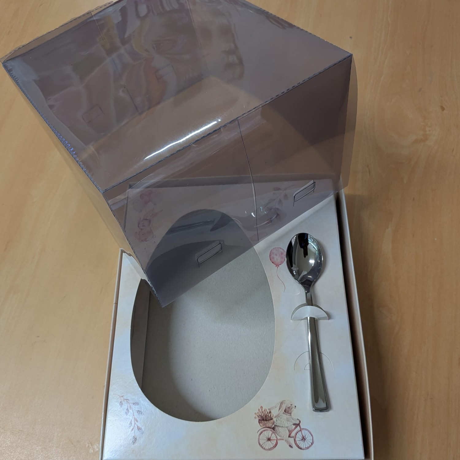caixa-para-ovo-de-chocolate-_2_-1